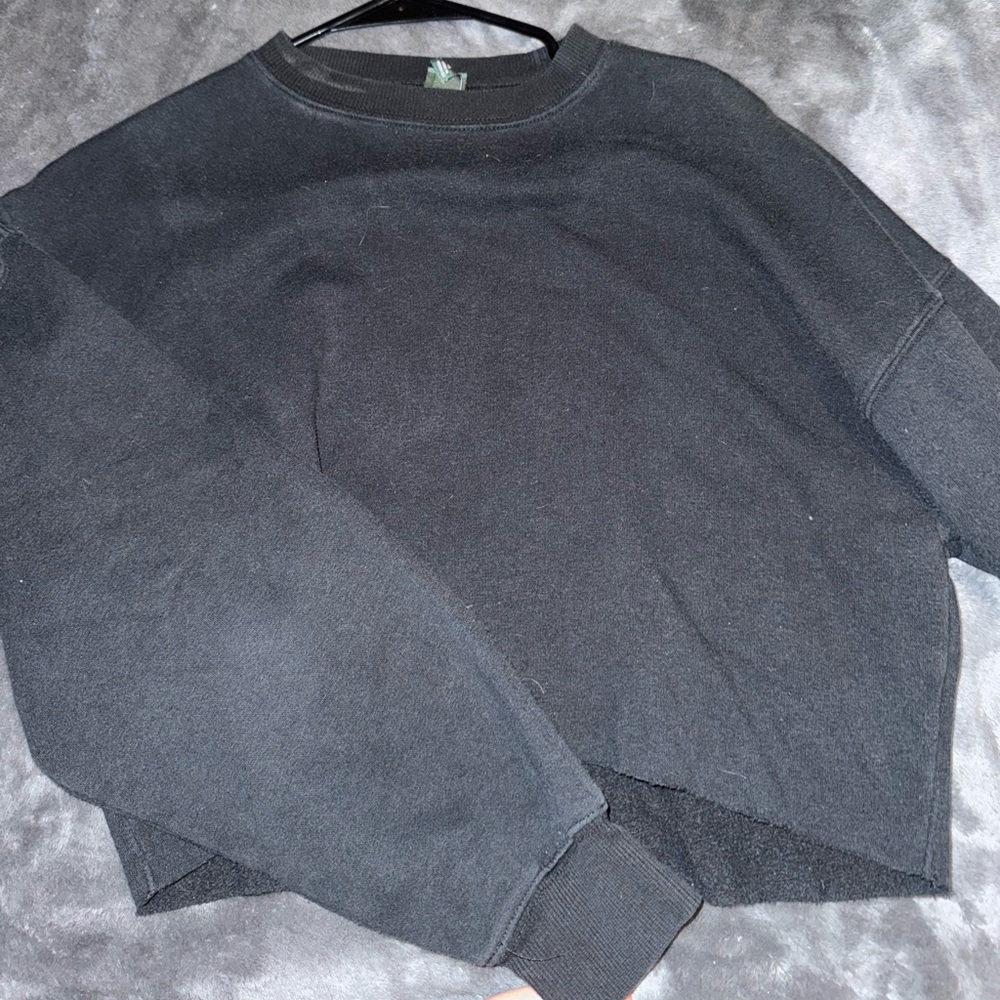 Cropped sweatshit